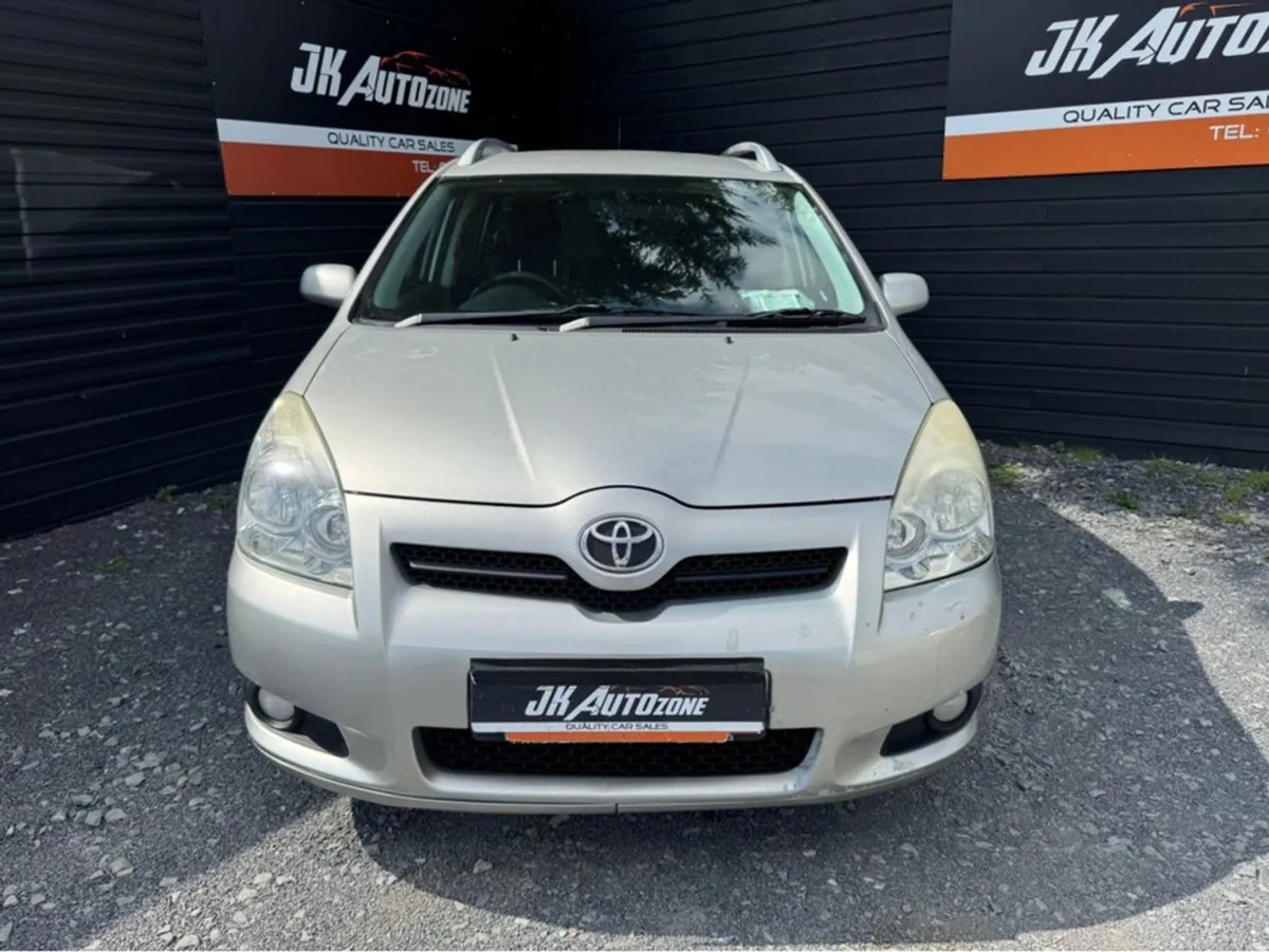 Toyota Corolla Verso Verso 1.6 Luna 7 Seater - Image 2
