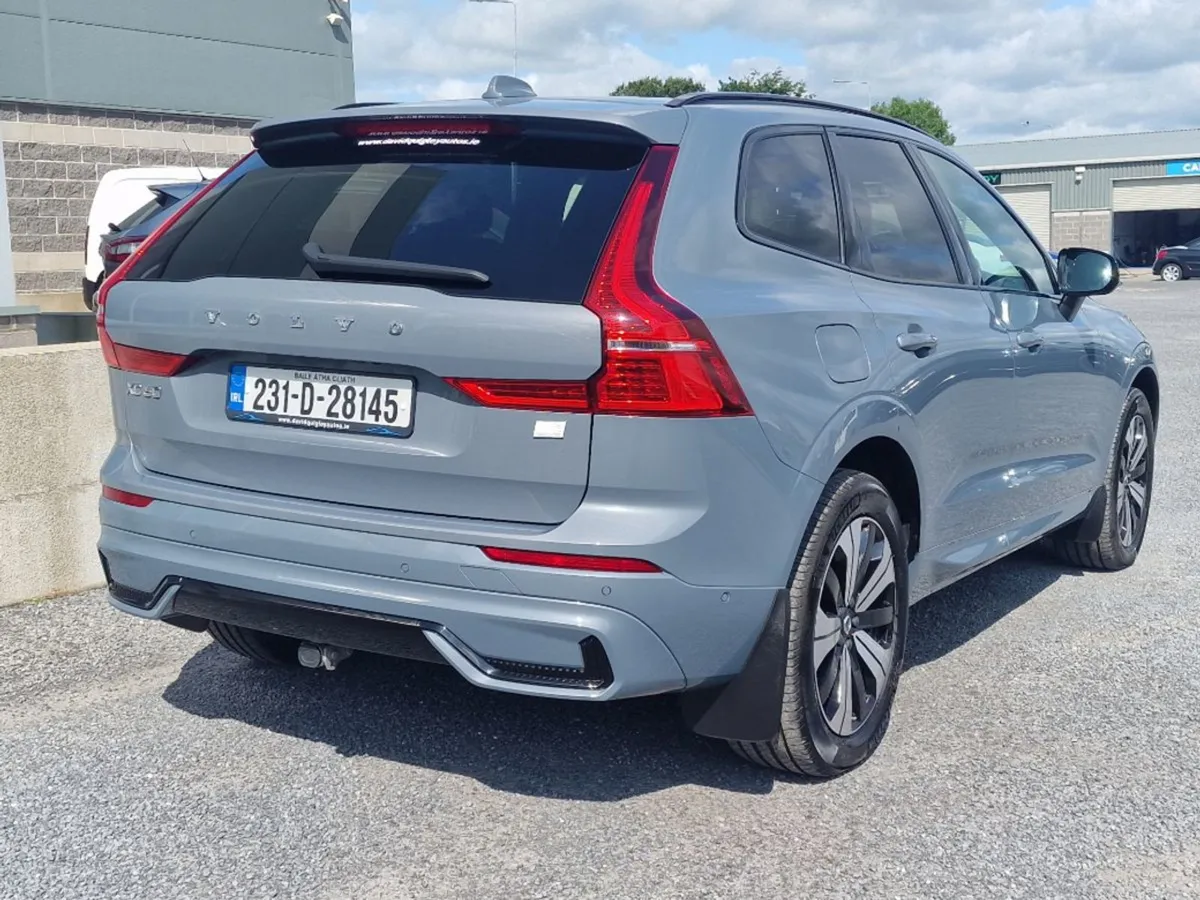 Volvo XC60 T6 Phev Plus Dark AWD 5DR 350BHP Auto - Image 3