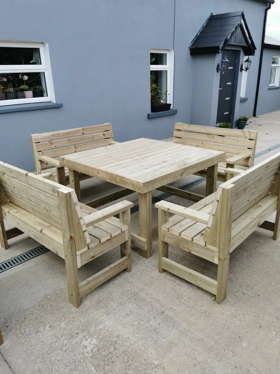 Garden furniture - Image 1