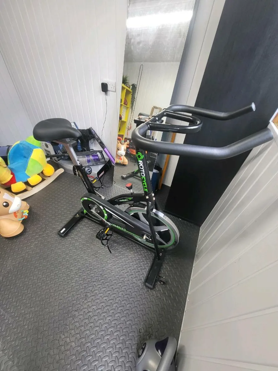 Spin bike - Image 1