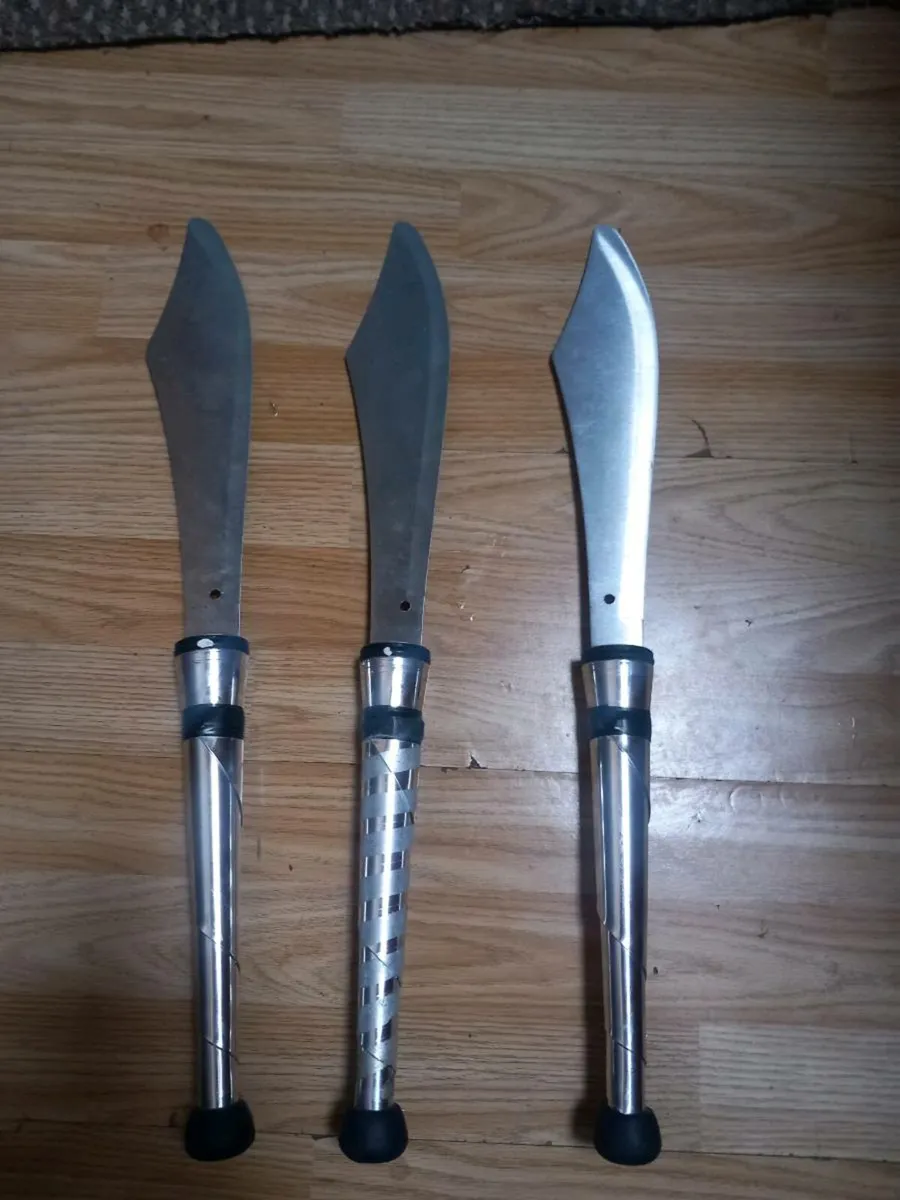 Set of juggling swords - Image 2