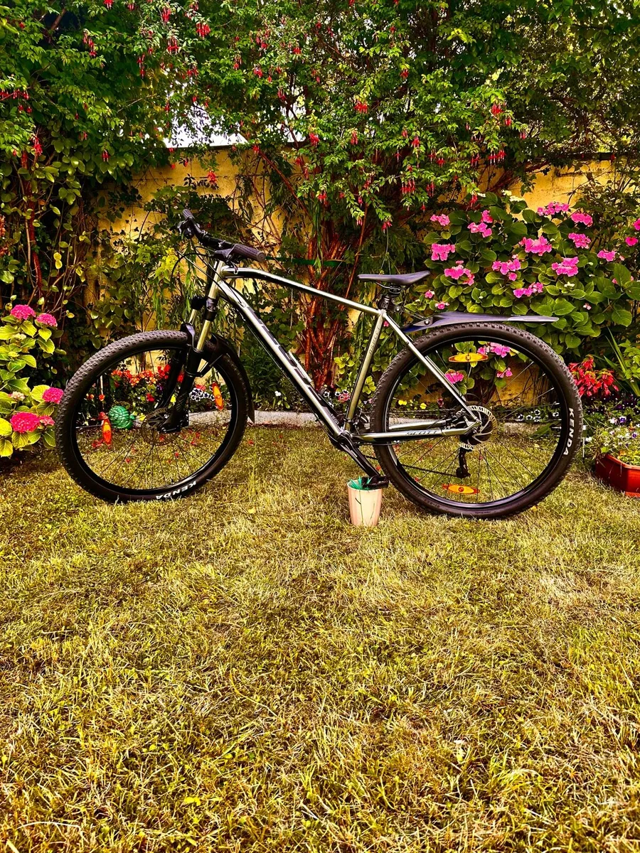 SCOTT Aspect 950 Mountain Bike - Image 1