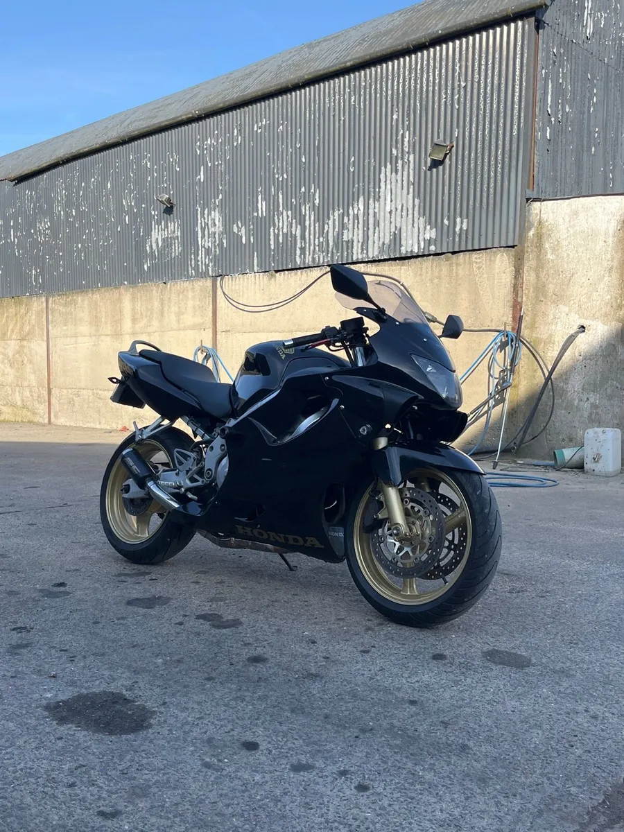 Honda CBR 600f - Image 4