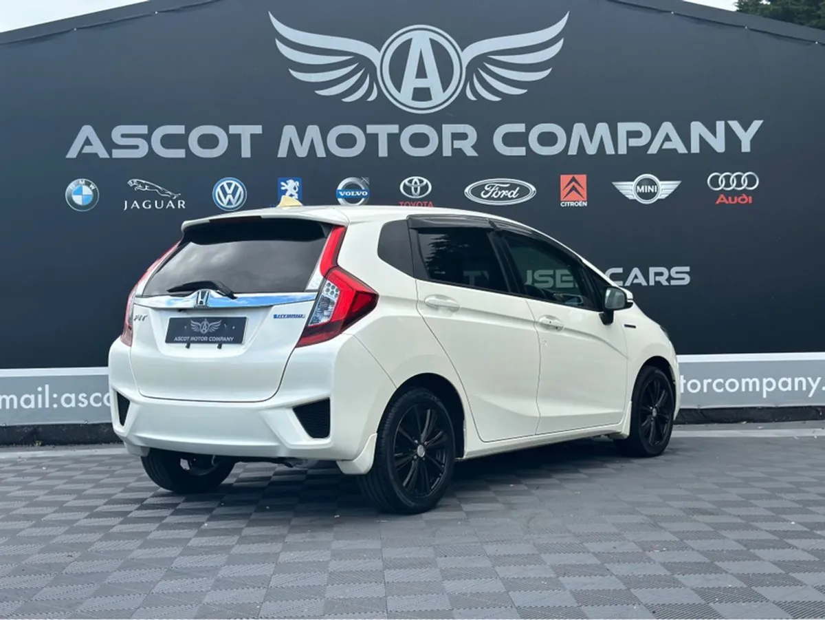Honda Fit Auto - Image 2