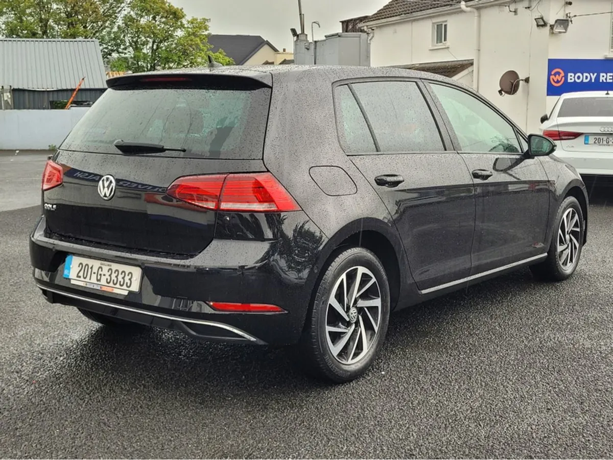 Volkswagen Golf 1.6 TDI Match 115PS 5DR - Image 4
