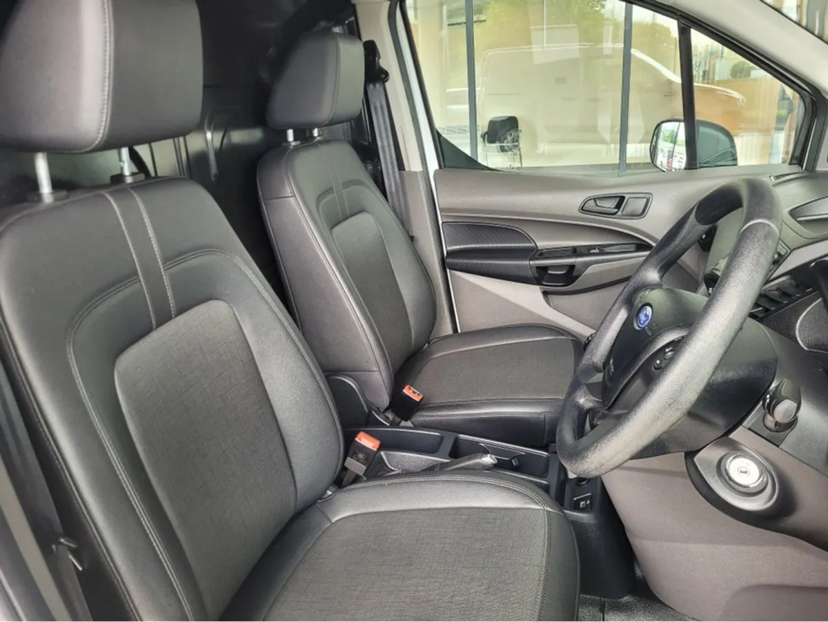 Ford Transit Connect 1.5 TD T6.2 M6 FWD 3DR - Image 3