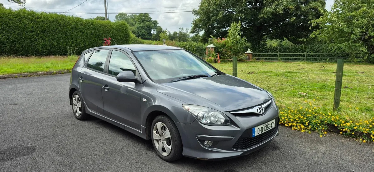 Hyundai i30 2010 - Image 1