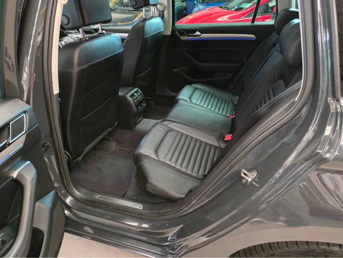Volkswagen Passat 1.4 TSI GTE Advance 5DR Auto// - Image 4