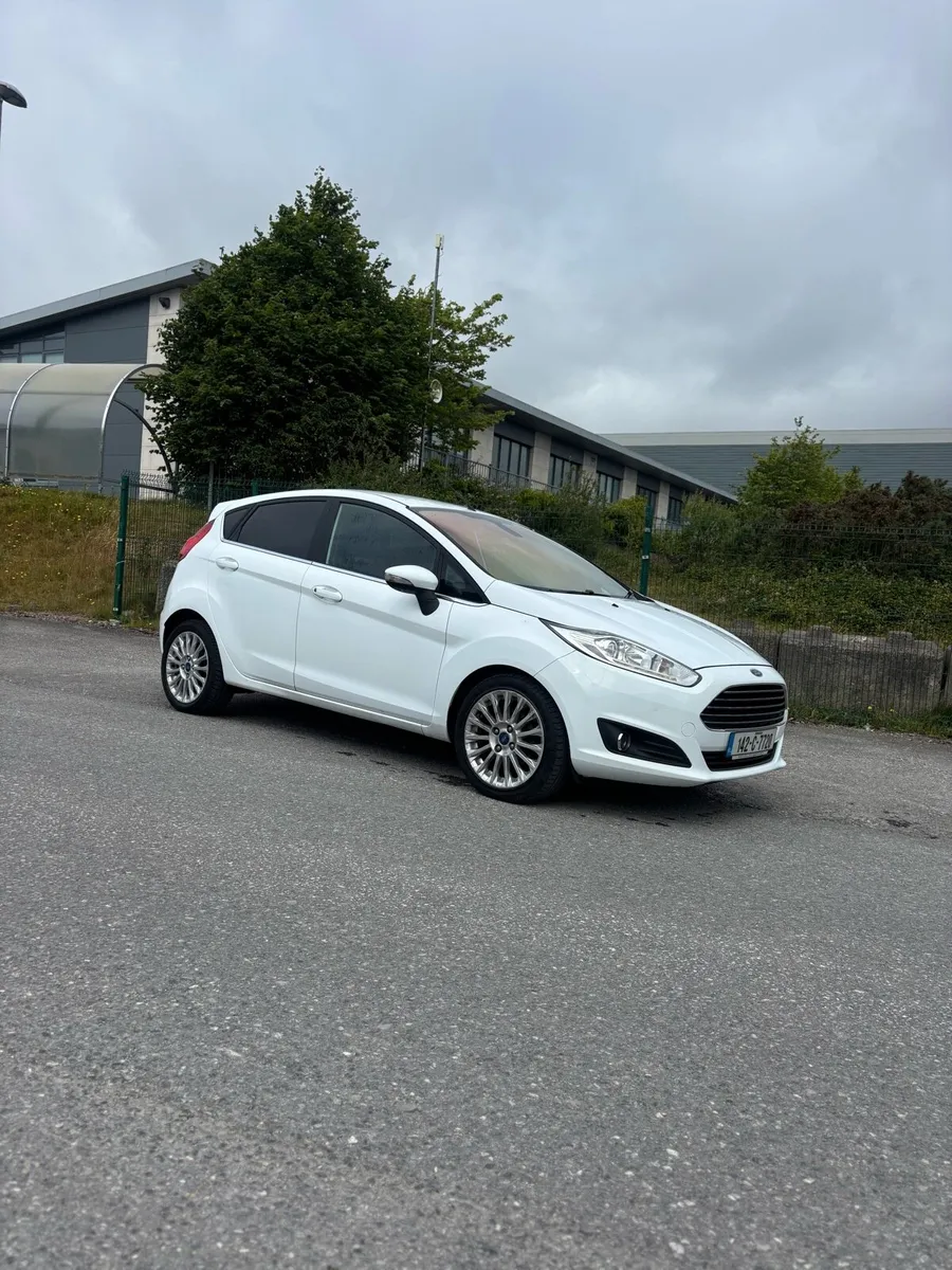 2014 FORD FIESTA NEW NCT LOW MILLAGE - Image 1