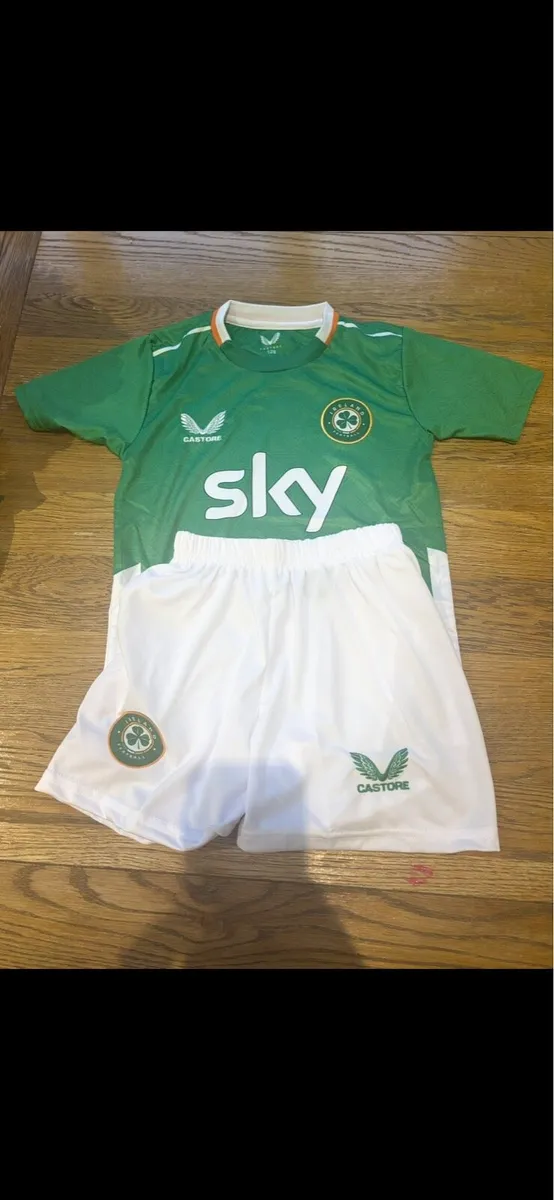 Ireland Football kit - Image 1
