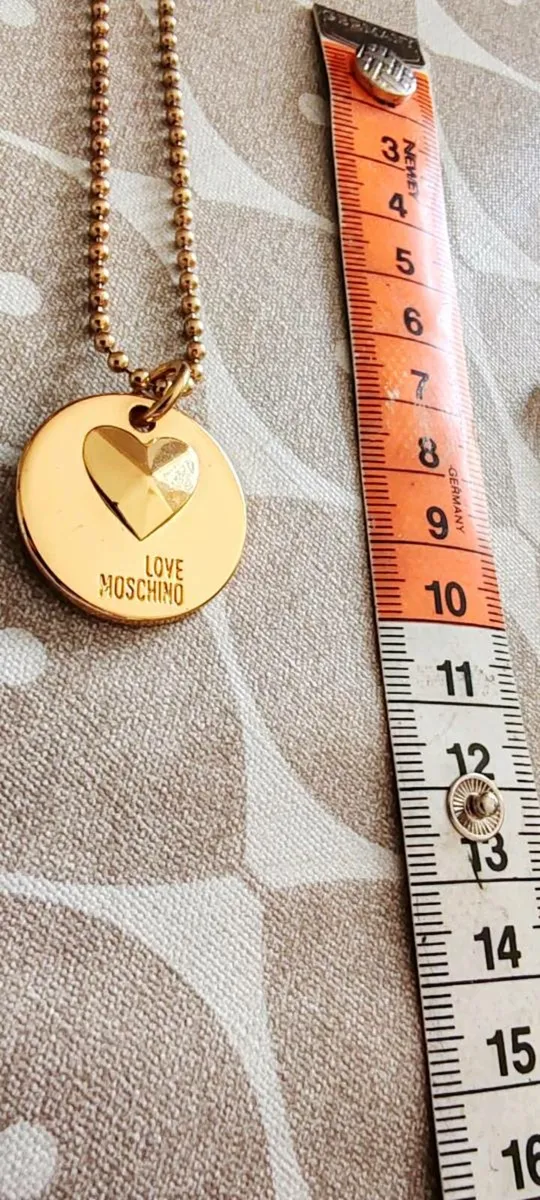 Goldtone MOSCHINO Key chain - Image 3