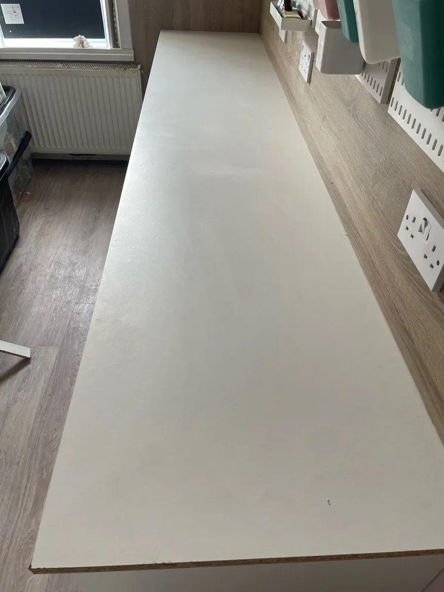 Desk - Image 2