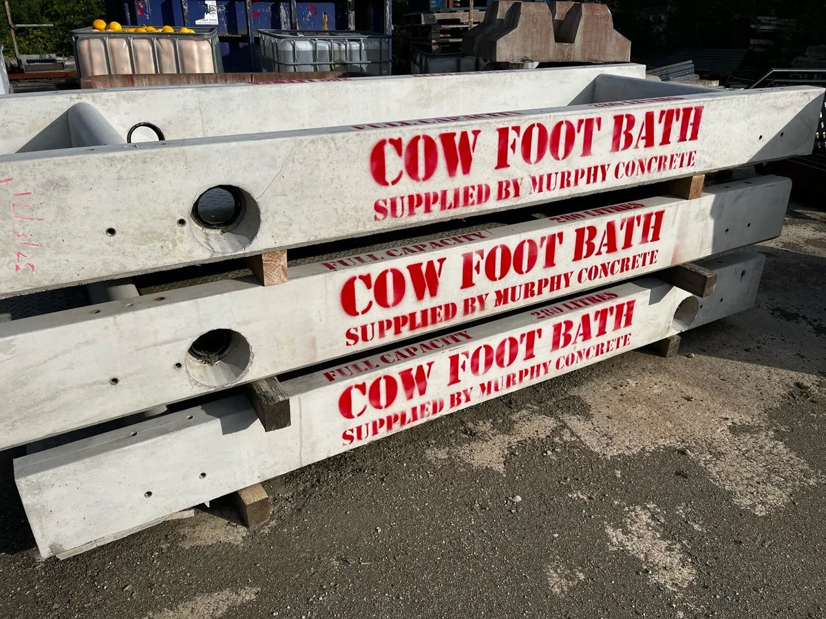 Cow foot bath - Image 1