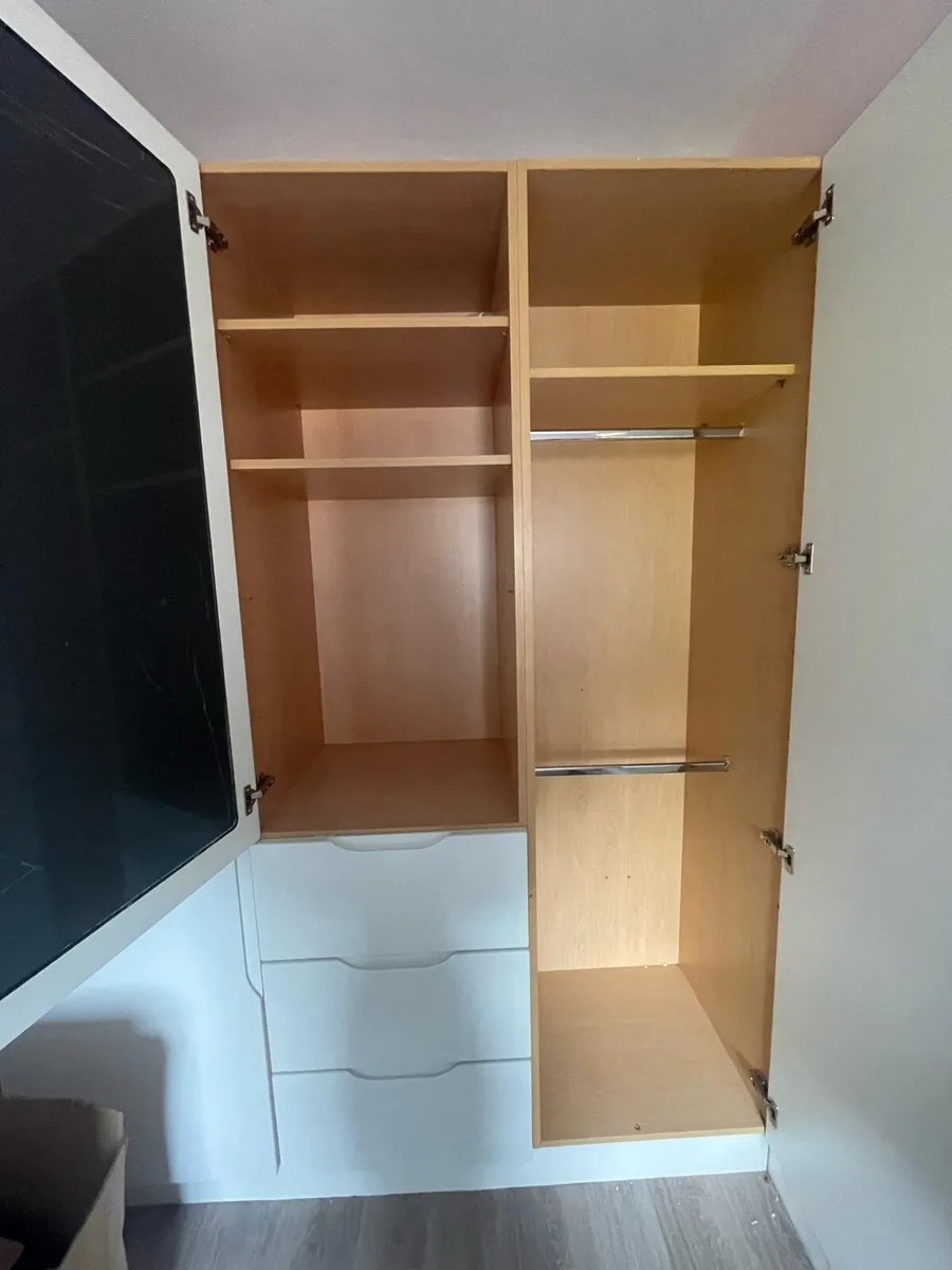 wardrobe - Image 2