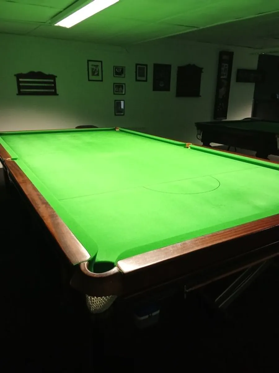 Snooker table - Image 1