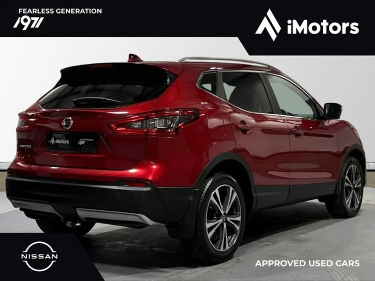 Nissan QASHQAI 1.5 DSL SV Premium SS Part LEA - Image 3