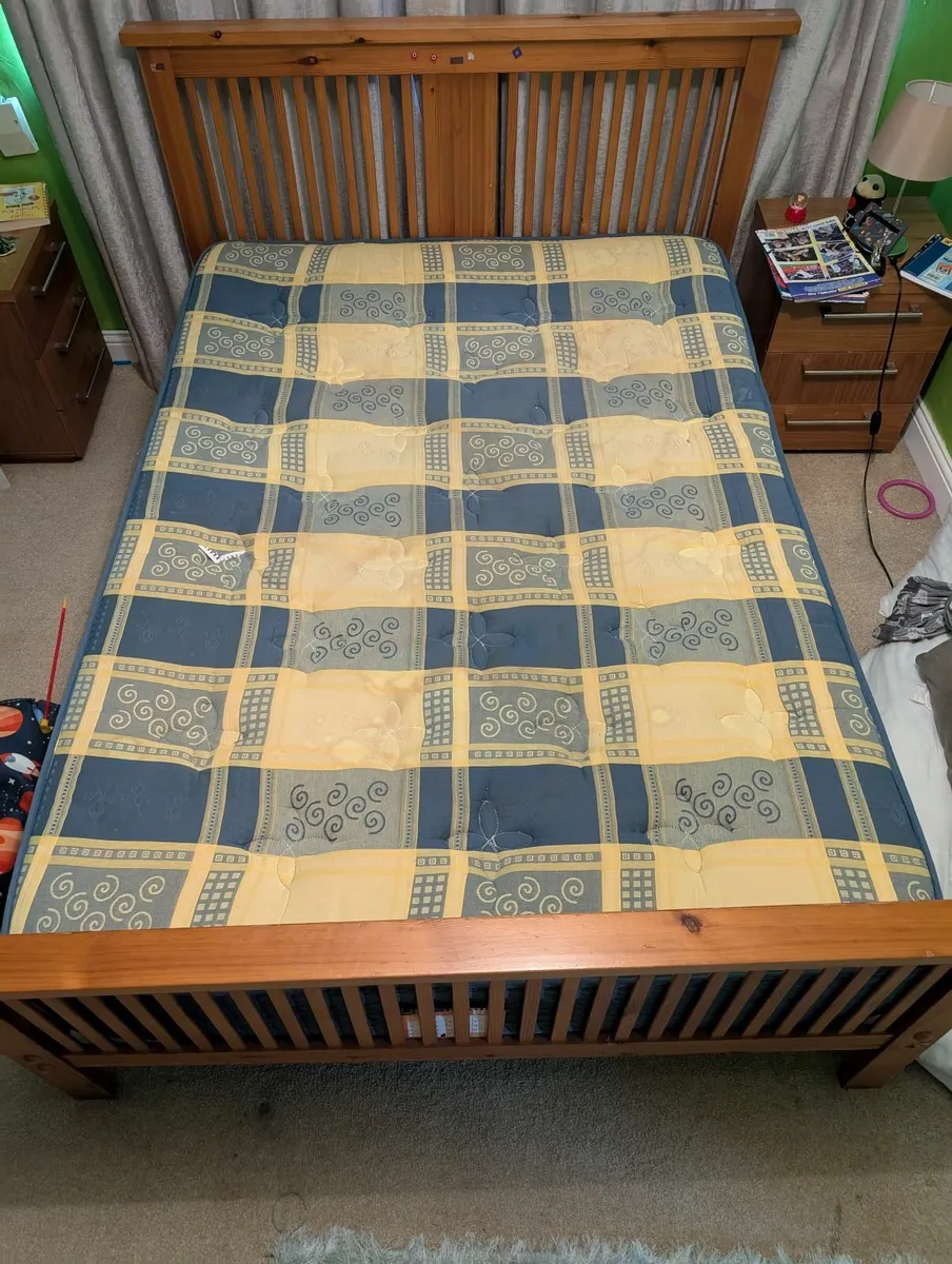 Bed - Image 3
