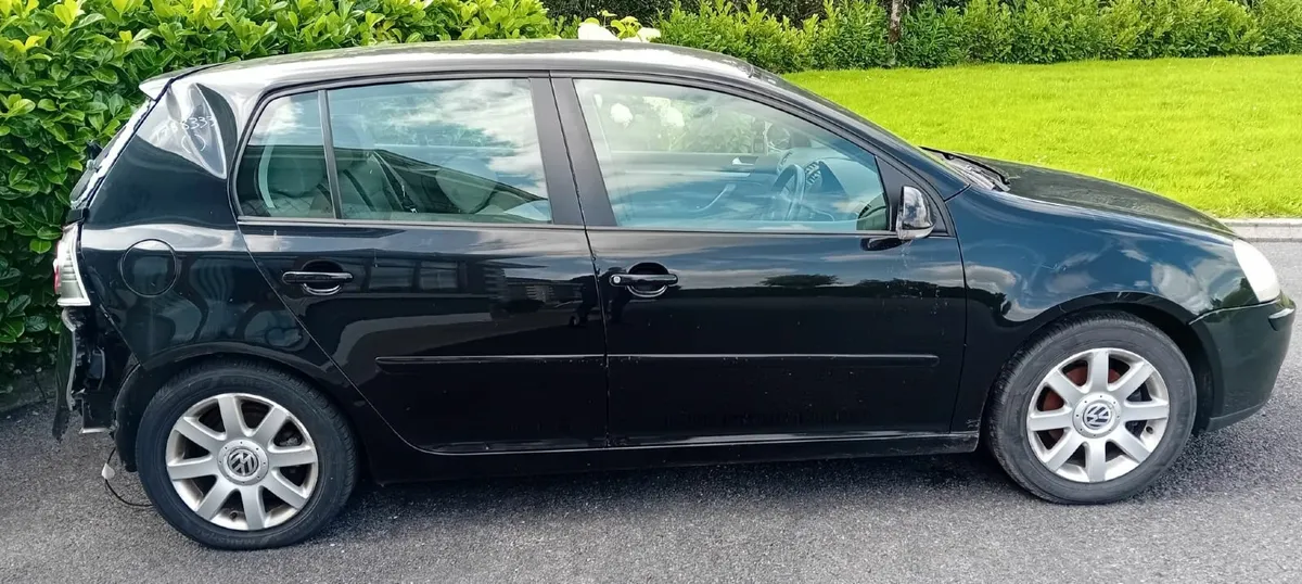 Volkswagen Golf TDI sport *Crashed * - Image 3