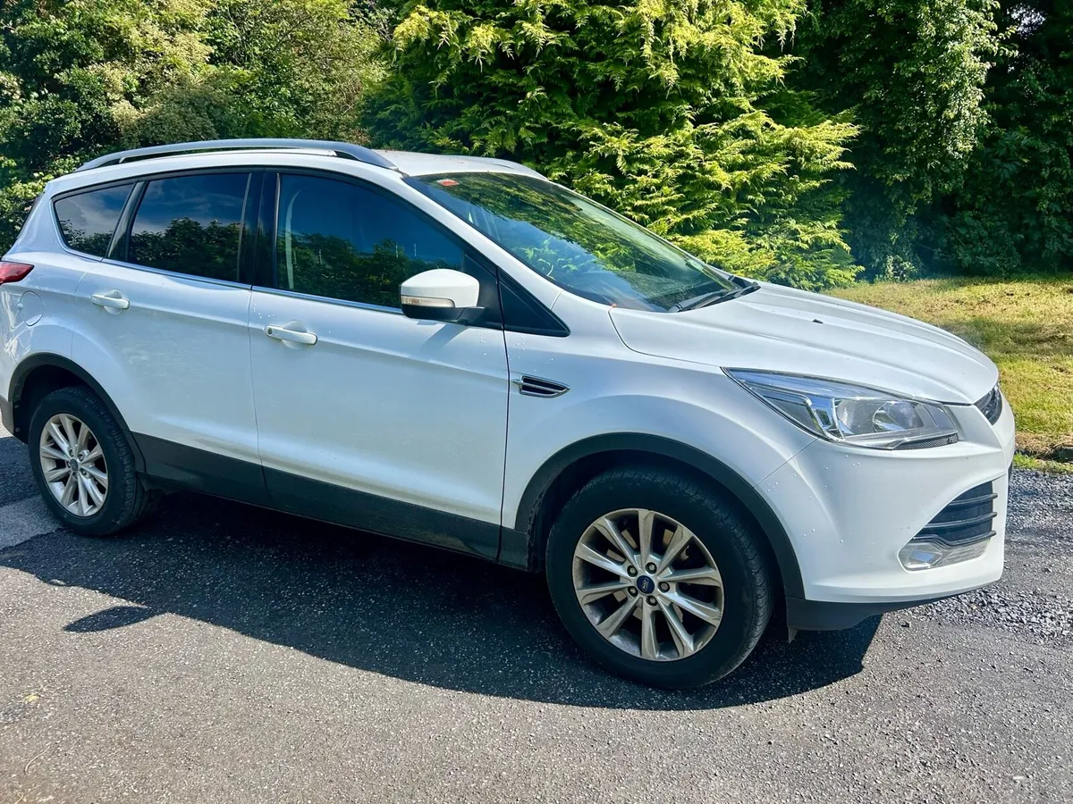 2016 Ford Kuga 4 Seat Commercial - Image 1