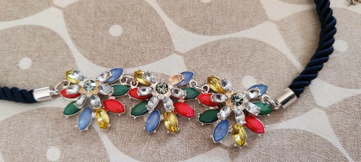 Retro style necklace - Image 3