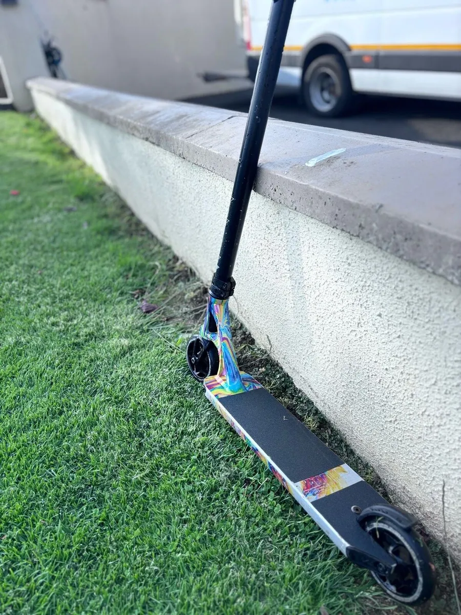scooter - Image 2