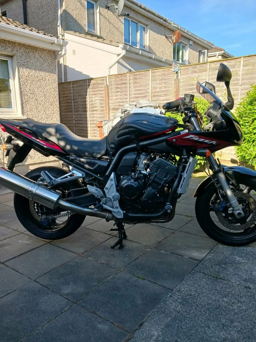 YAMAHA FAZER 1000 - Image 1