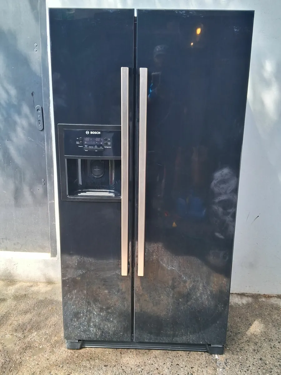 BOCSH AMERICAN FRIDGE AND FREEZER FULL - Image 1