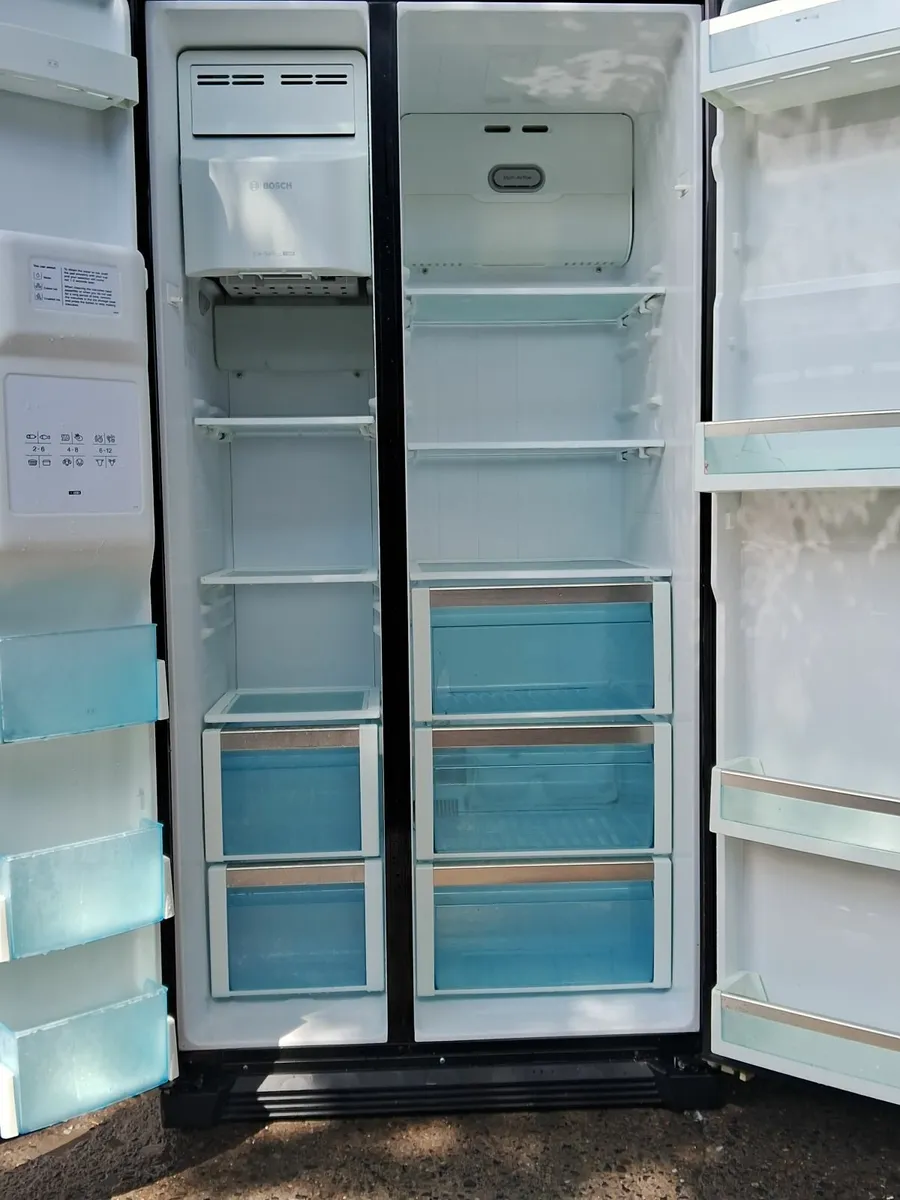 BOCSH AMERICAN FRIDGE AND FREEZER FULL - Image 3
