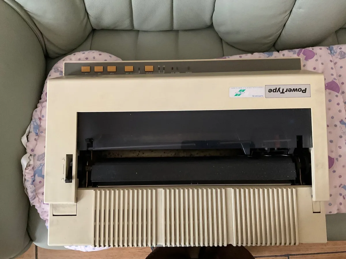 Computer - Image 1