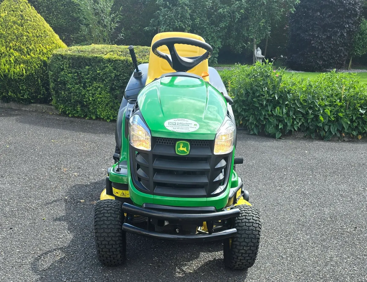 John Deere X166R - Image 3