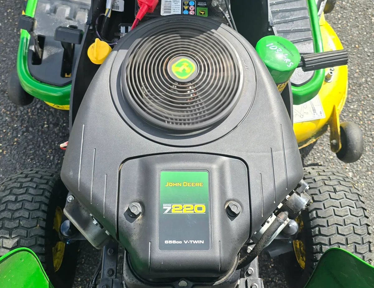 John Deere X166R - Image 4