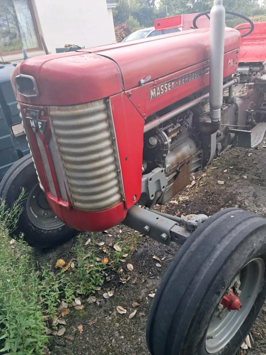 Massey Ferguson 65 - Image 1