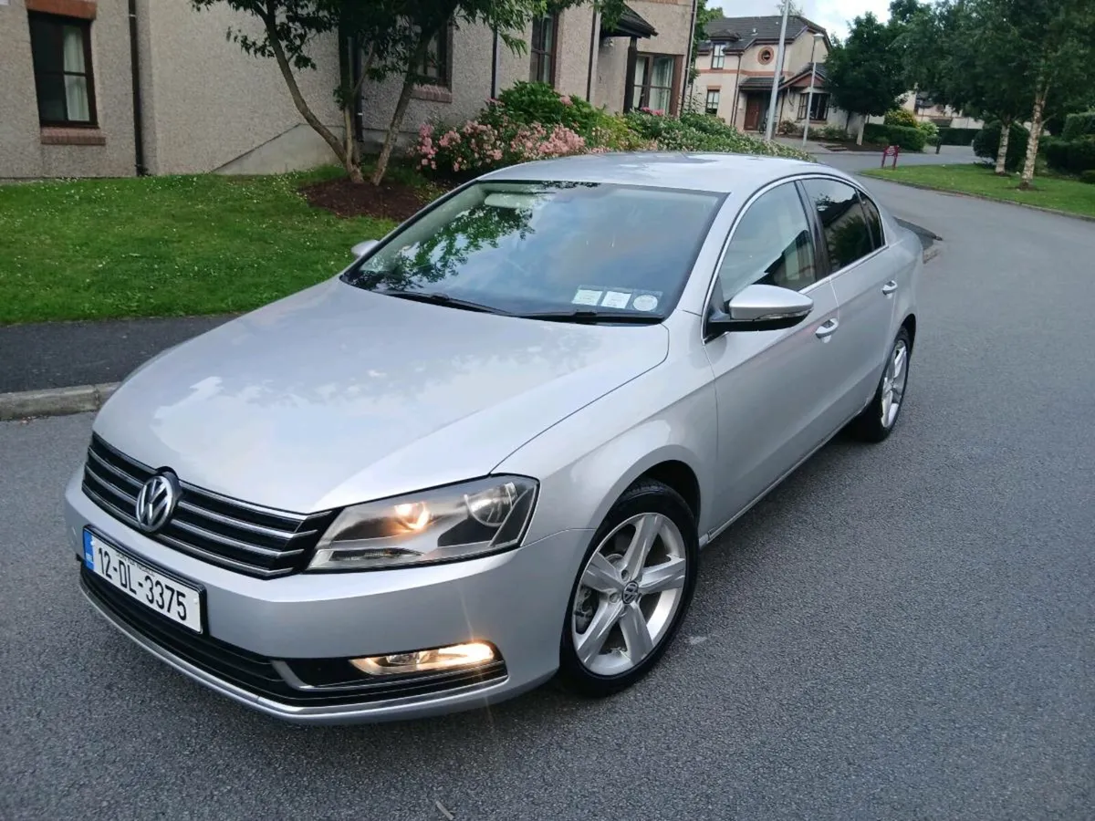 2012 Volkswagen Passat Nct Very Clean - Image 2