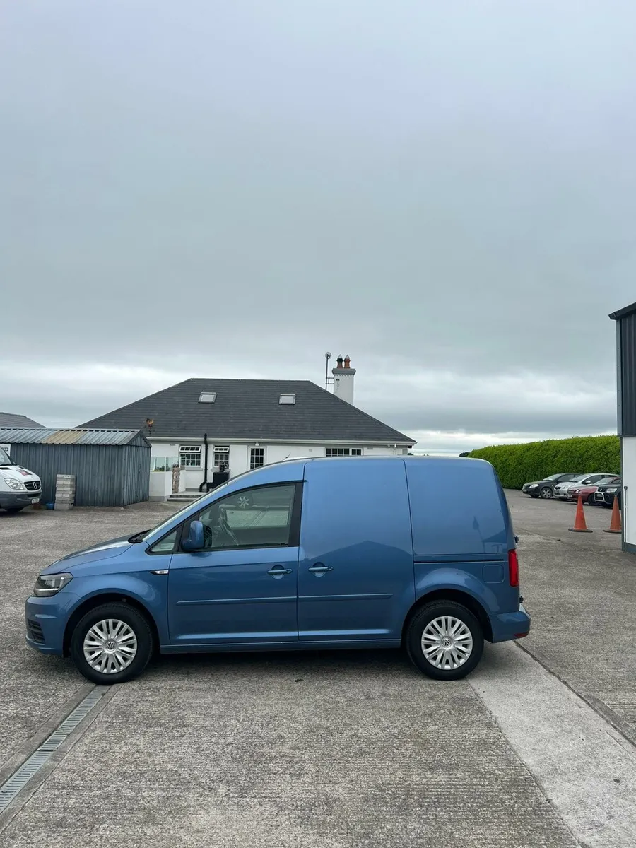 VOLKSWAGEN CADDY 2019 - Image 3