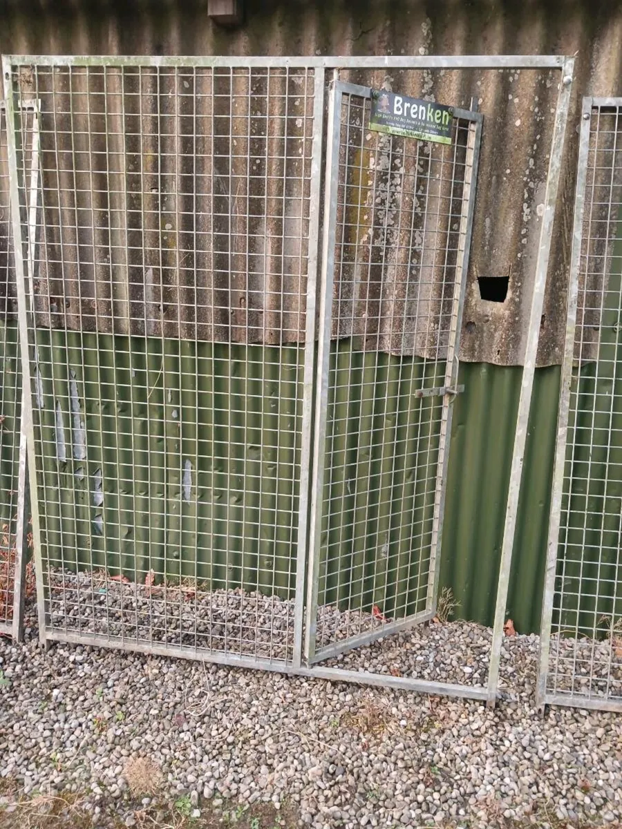 Galvanised steel Dog Cage - Image 3