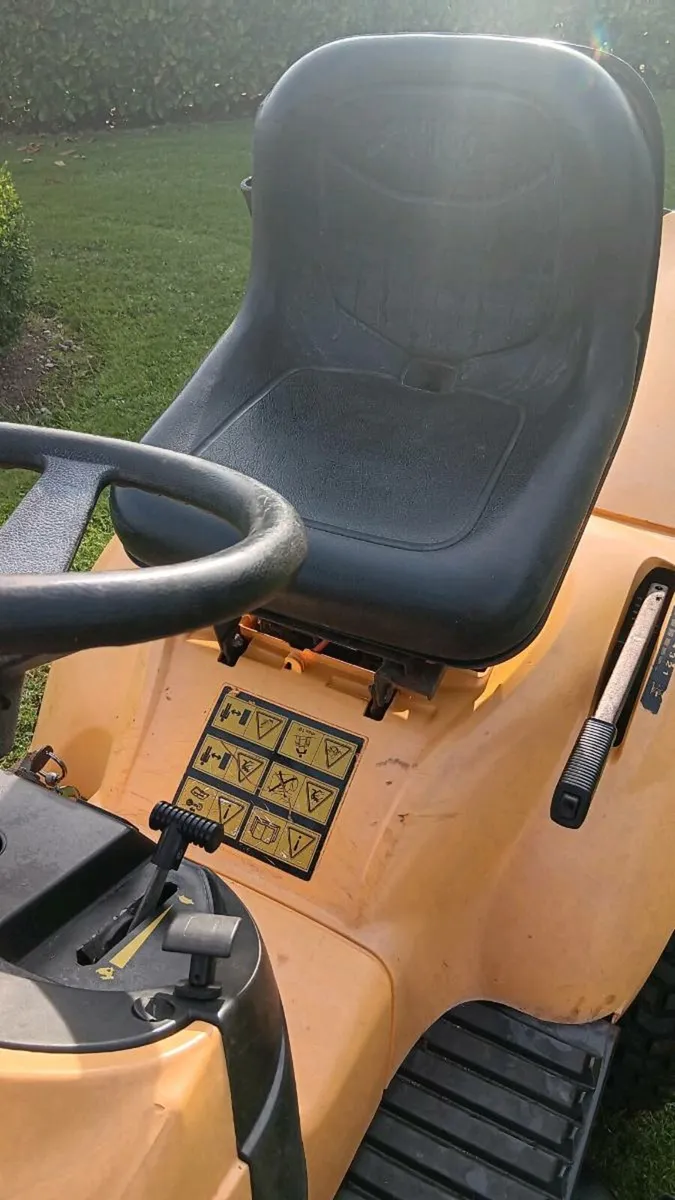 Stiga Estate Pro 22 / hydrostatic Big 48" deck - Image 4