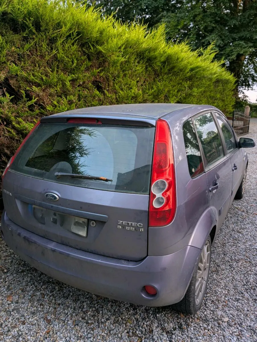 2008 Ford fiesta - Image 2