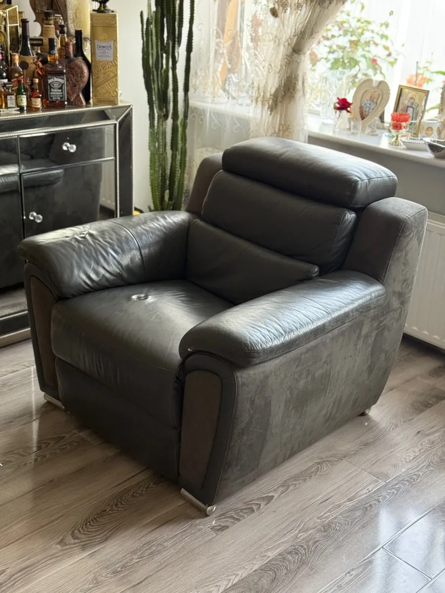 Sofa recliner - Image 2