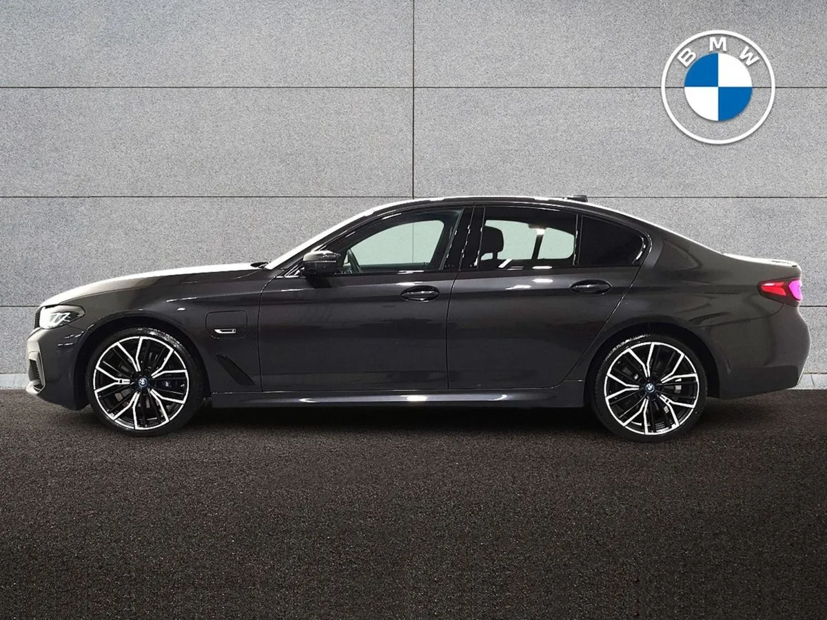 BMW 5 Series 530e Xdrive M Sport Saloon - Image 3