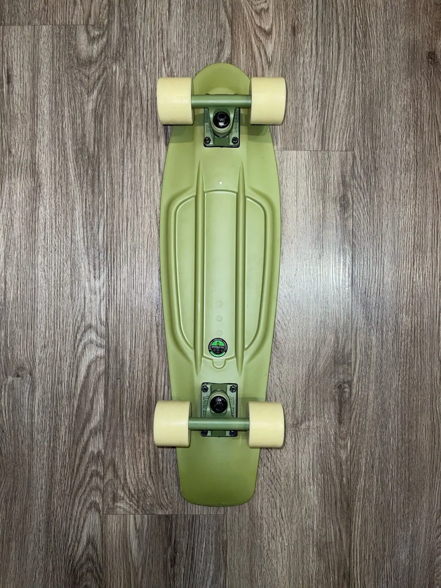 Skateboard - Image 3