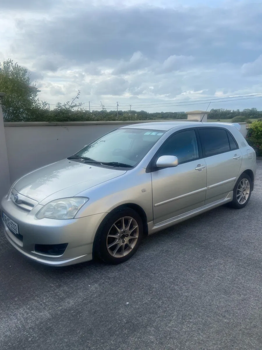 Toyota Corolla - Image 2