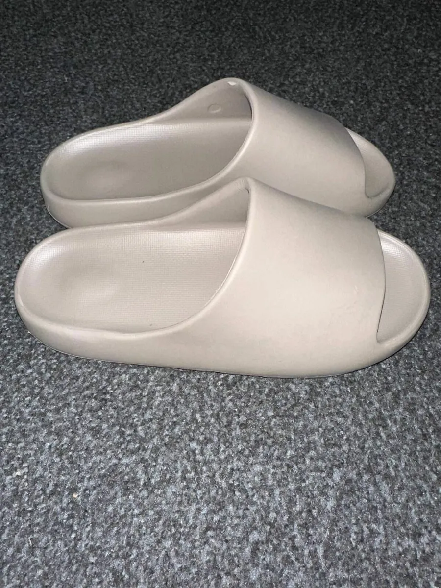 Flip Flops - Image 2