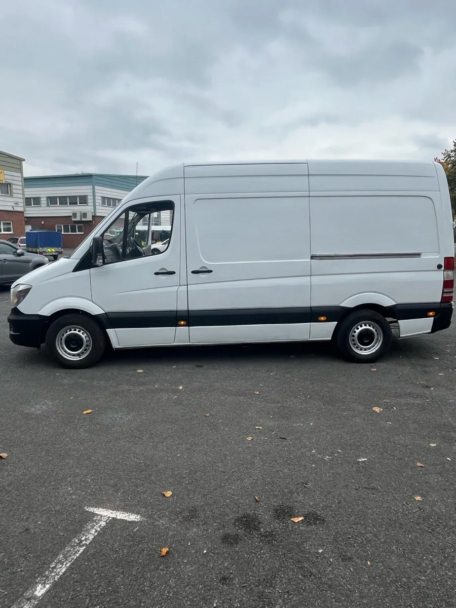 Mercedes sprinter - Image 3