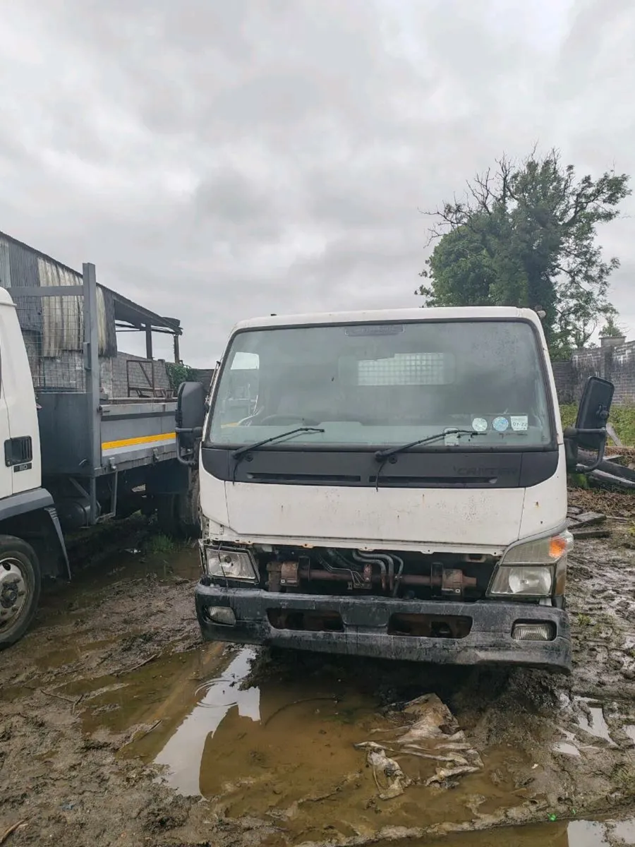08 Mitsubishi Canter - Image 4