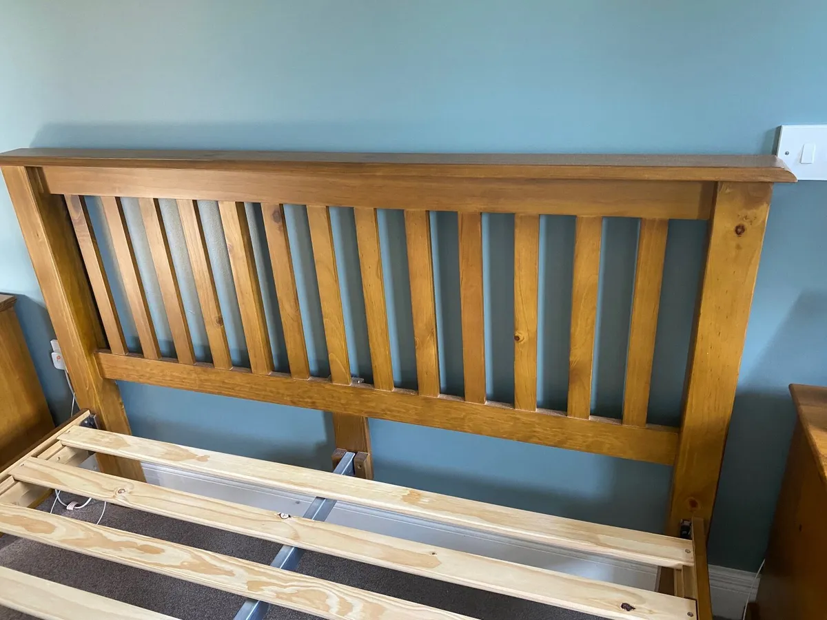 Bed frame - Image 1
