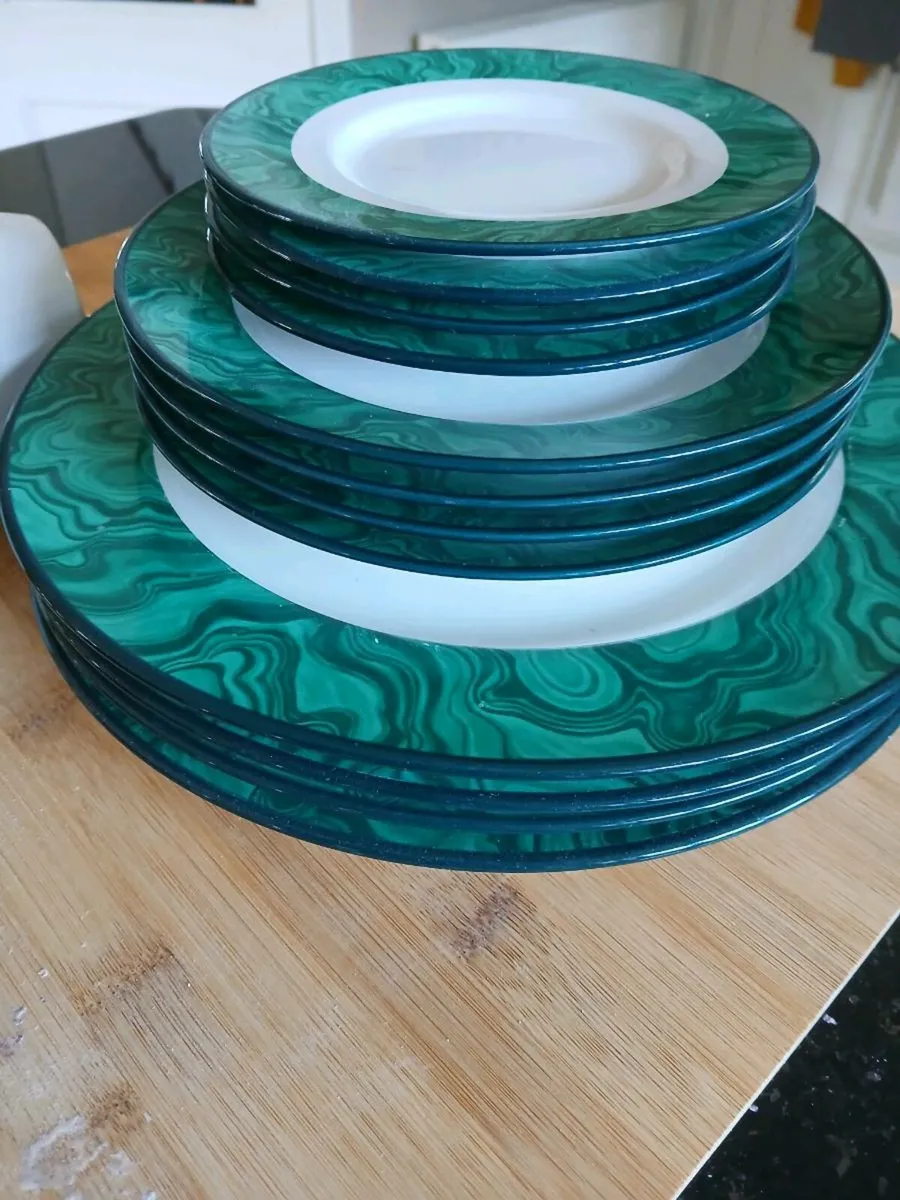 15 piece of dining stoneware - Image 1
