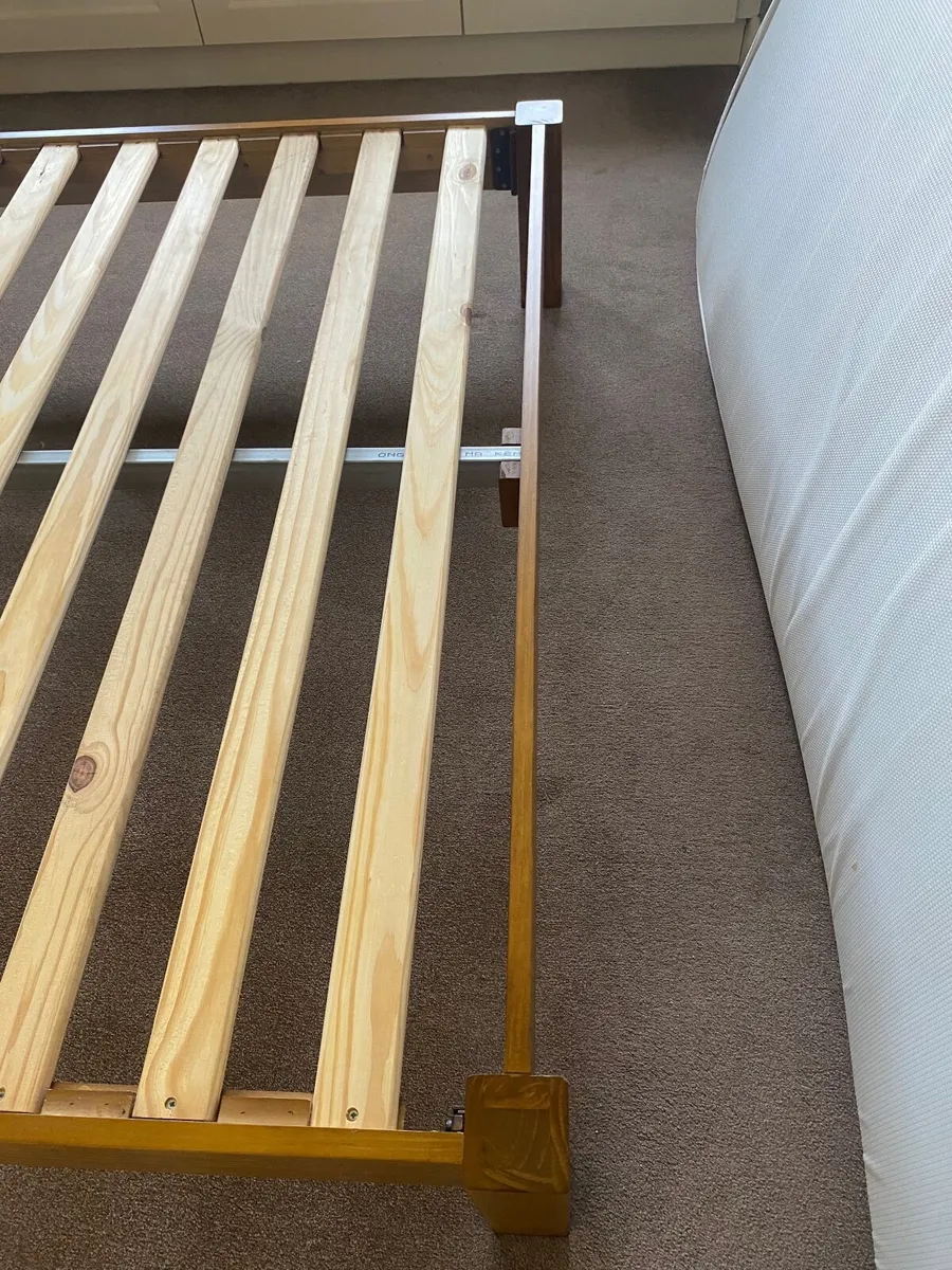 Bed frame - Image 4