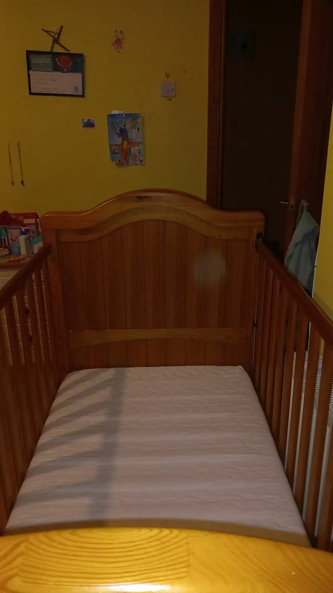 Mamas & Papas baby cot / tiddker cotbed - Image 4