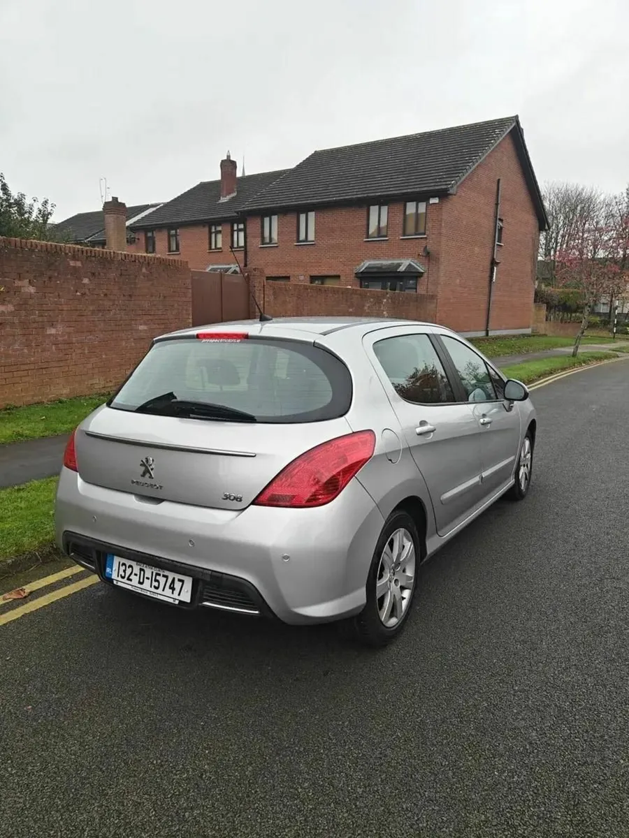 Peugeot 308 2013 - Image 2