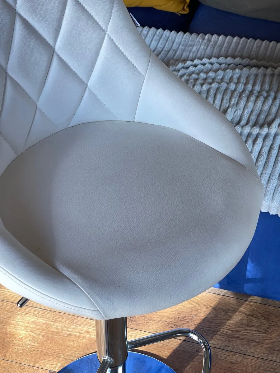 Bar Stool - Image 4